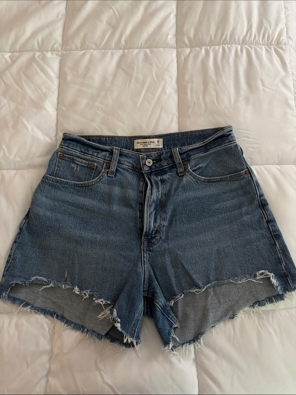 Curve Love 4 inch mom short